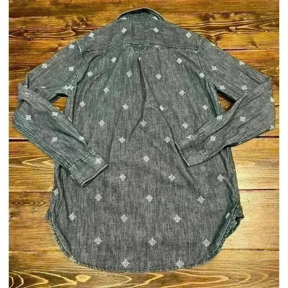 American Eagle Womens Button Up Chambray Denim Top Southwest Embroidered Small - Picture 2 of 6